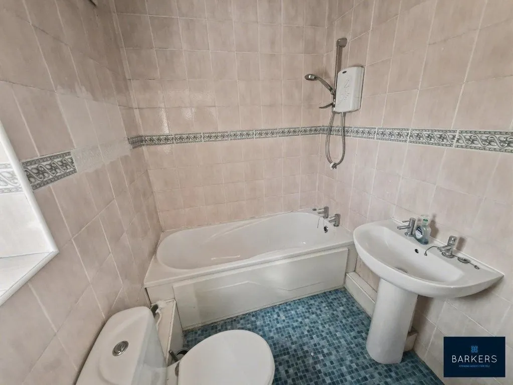 Maxwell Avenue, Batley WF17 7LJ, photo 10