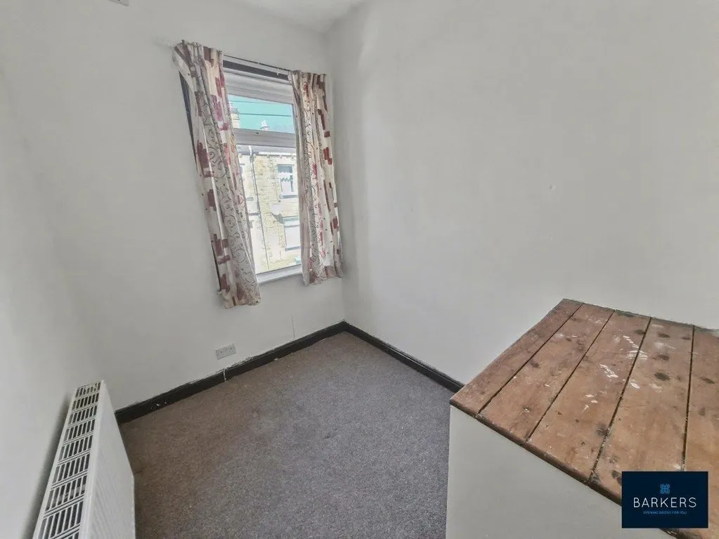 Maxwell Avenue, Batley WF17 7LJ, photo 9