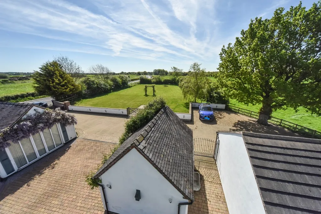 Derby Road, Ashbourne, photo 2