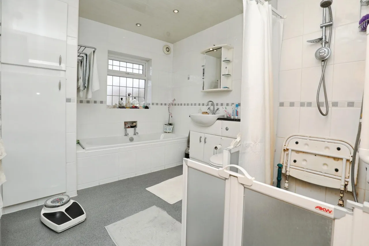 Silverton Road, Liverpool, L17, photo 17