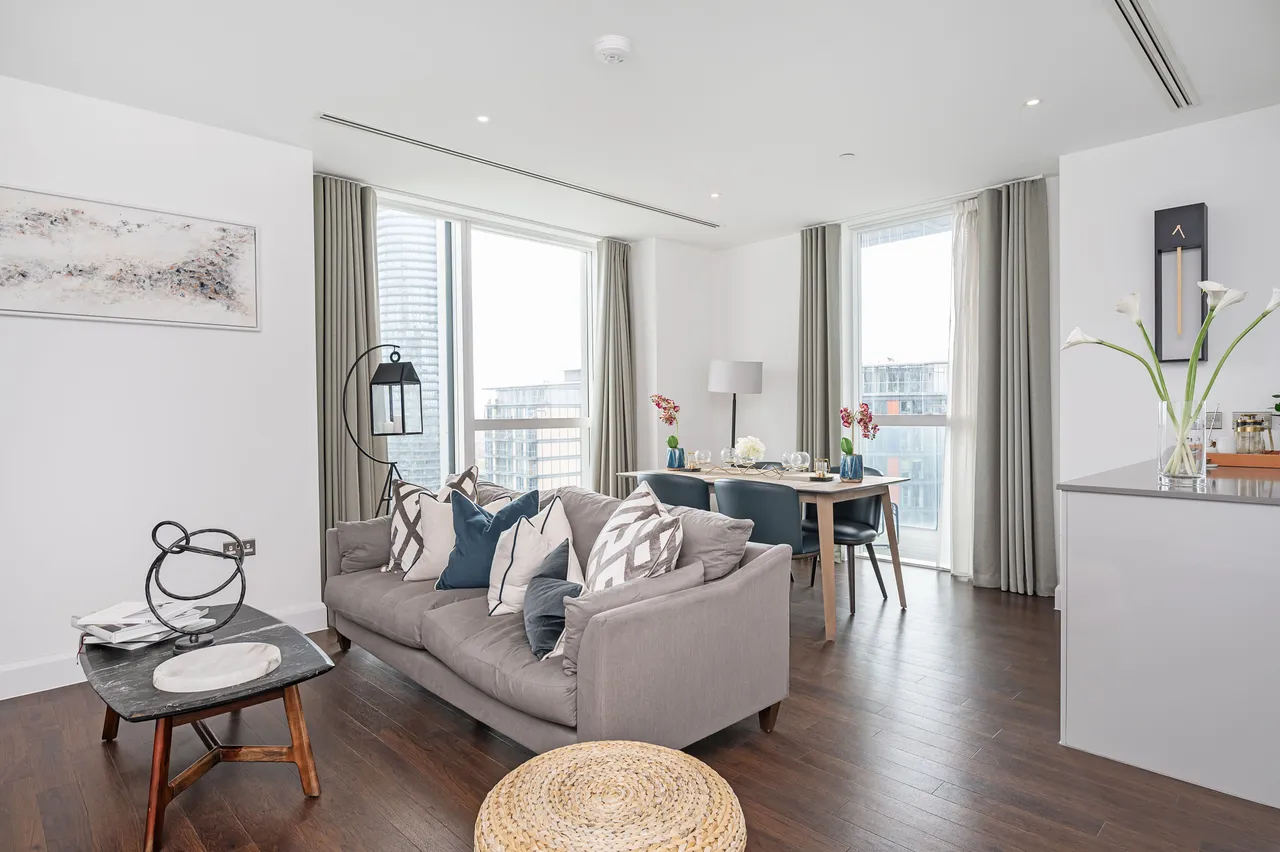 1 bed flat to rent — Flat 2303, Sirocco Tower, London