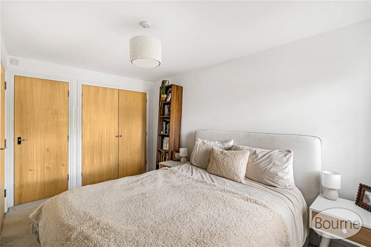 Tudor Way, Knaphill, GU21, photo 6