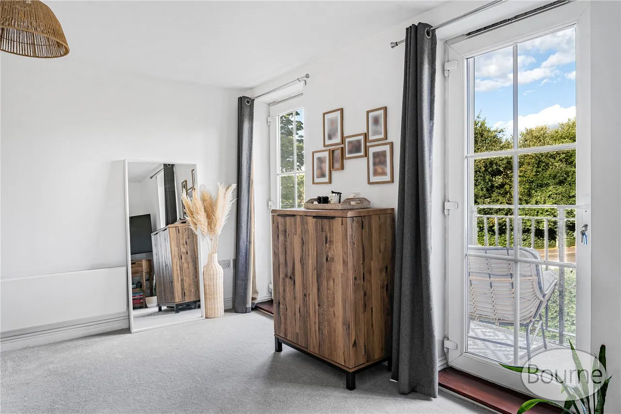 Tudor Way, Knaphill, GU21, photo 11