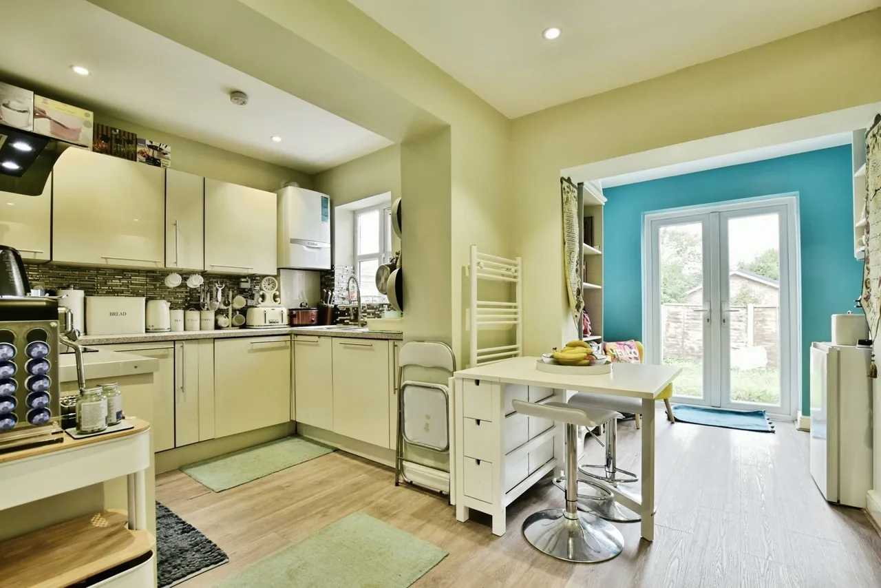 Medway Crescent, Altrincham, WA14, photo 5