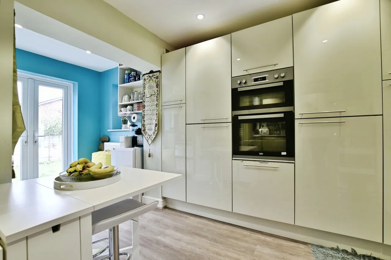 Medway Crescent, Altrincham, WA14, photo 6