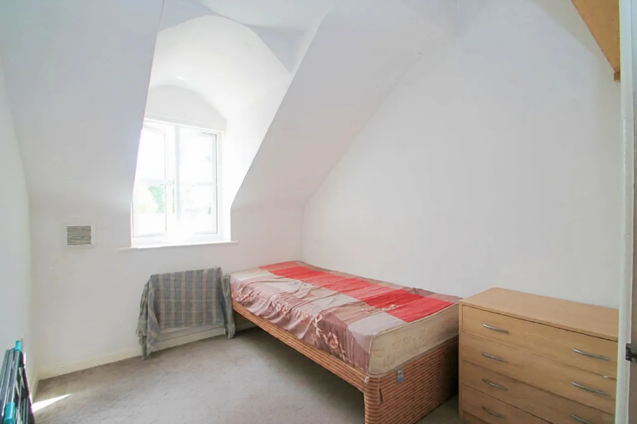 Byron Road, Wealdstone, HA3, photo 4