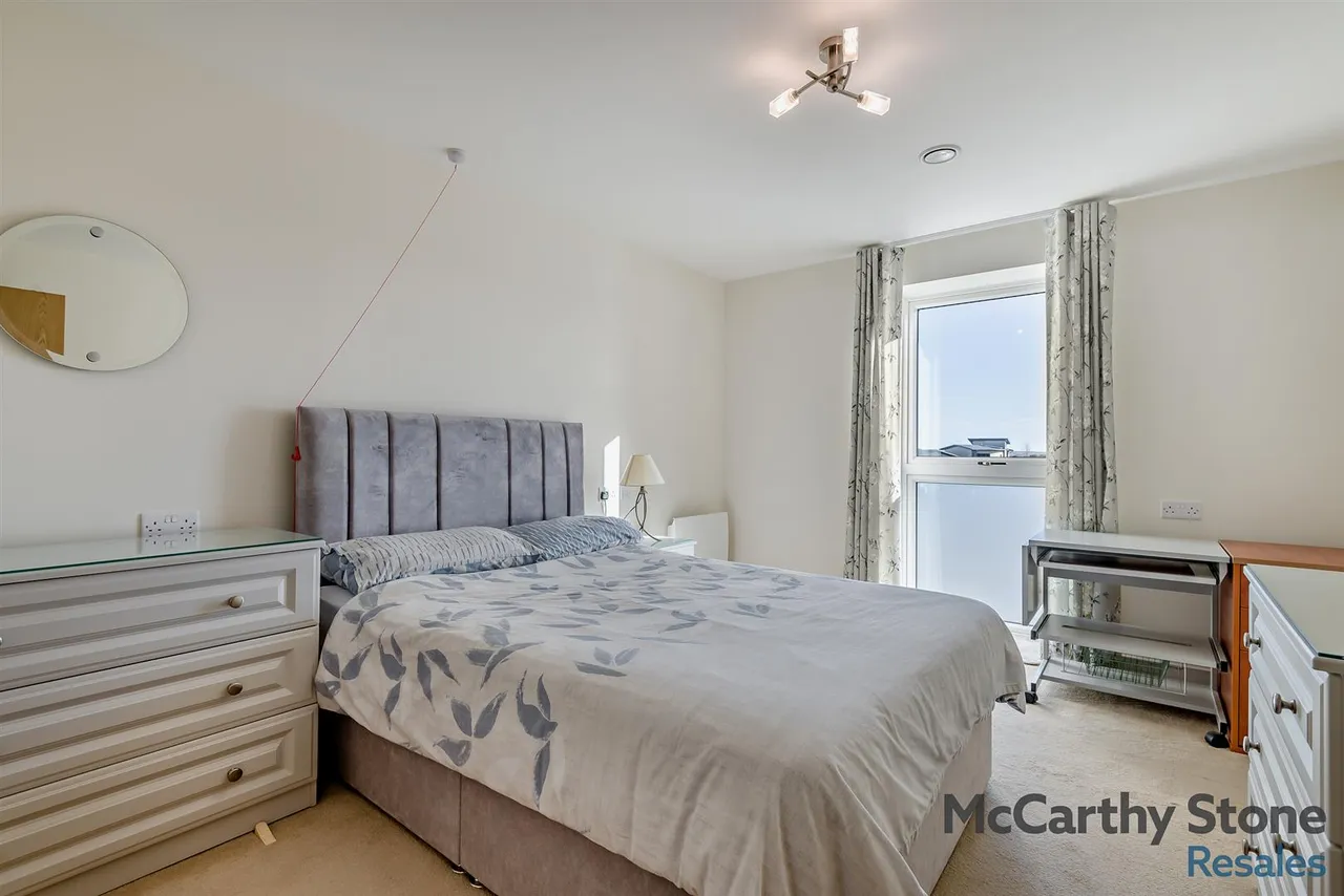 Lowry Way, Swindon, SN3, photo 9