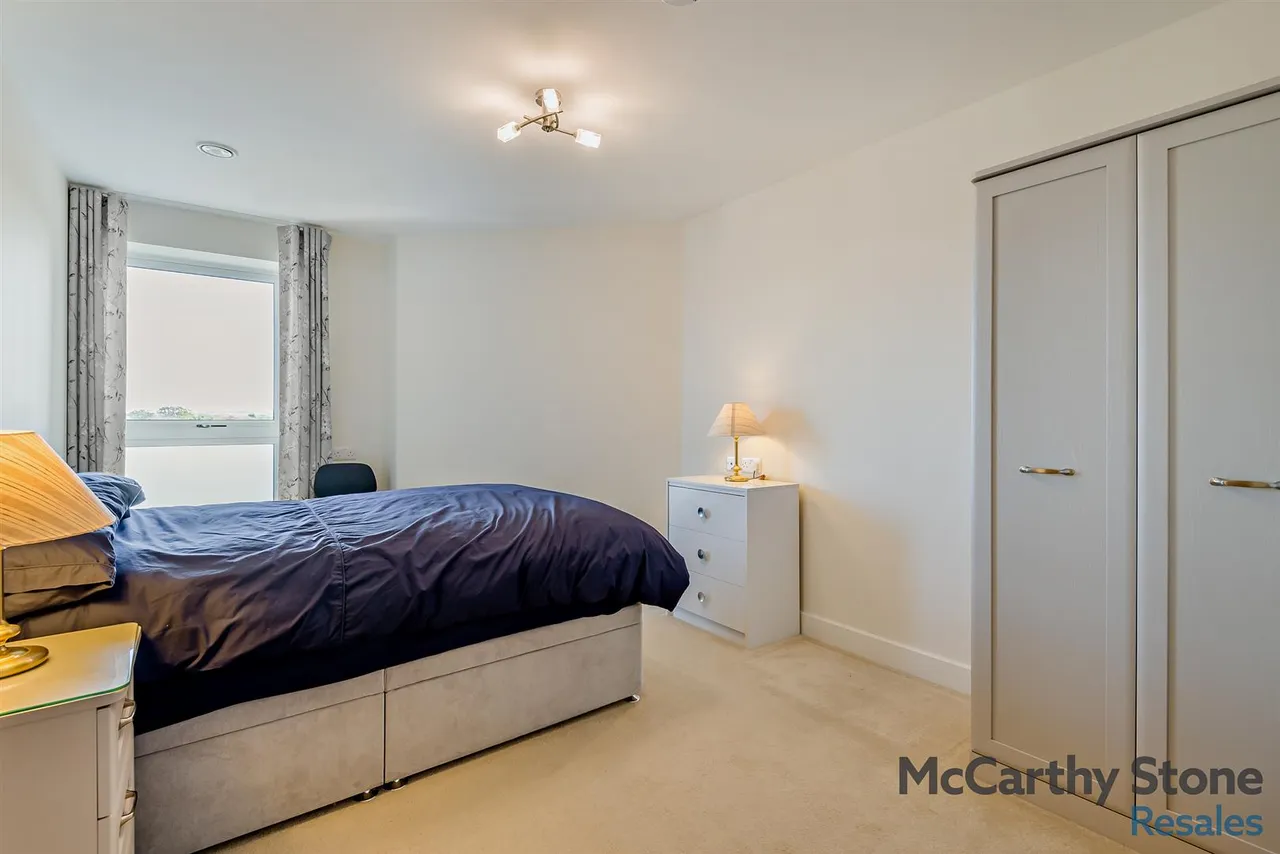 Lowry Way, Swindon, SN3, photo 10