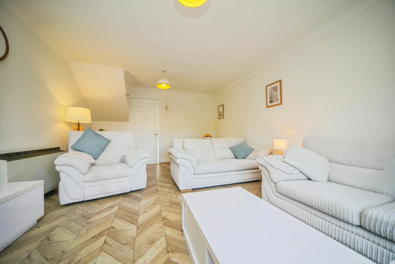 Henley Close, Saxmundham, IP17, photo 5
