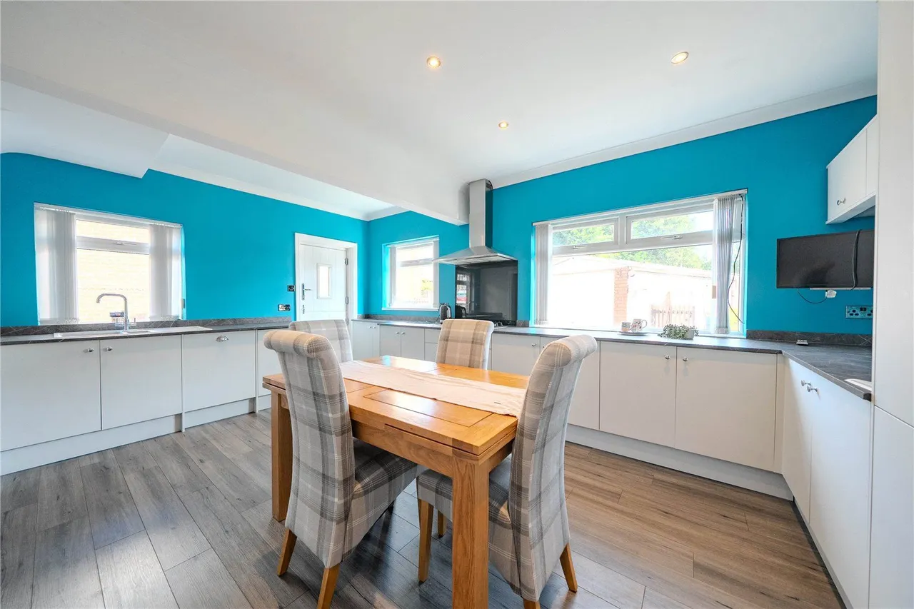 Deneway, Stanningley, LS28, photo 14