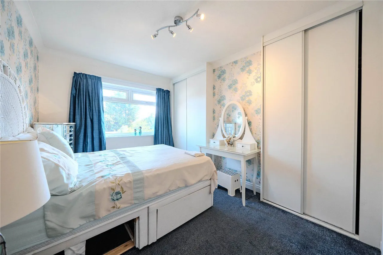 Deneway, Stanningley, LS28, photo 4