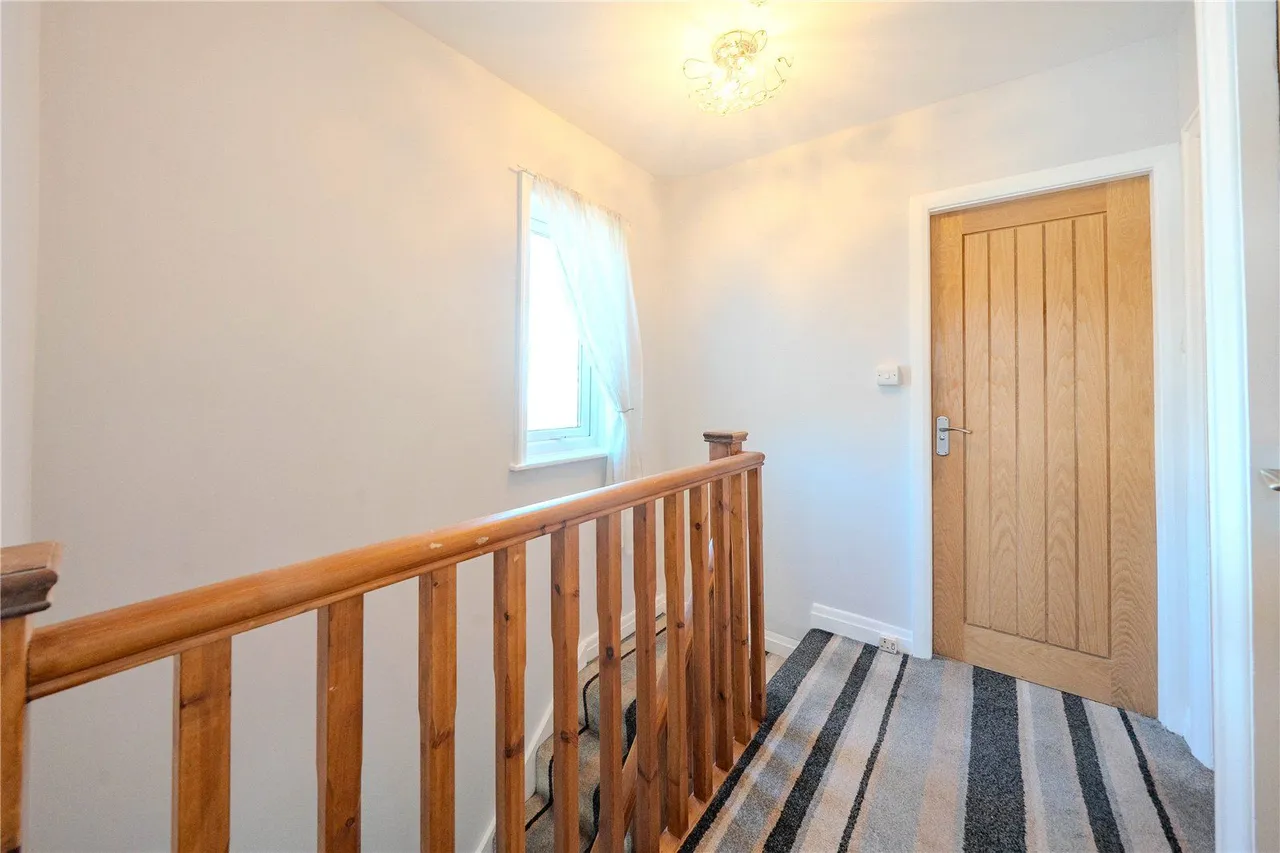 Deneway, Stanningley, LS28, photo 12