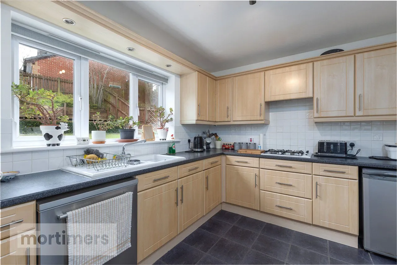 Taylor Avenue, Blackburn, BB2, photo 7