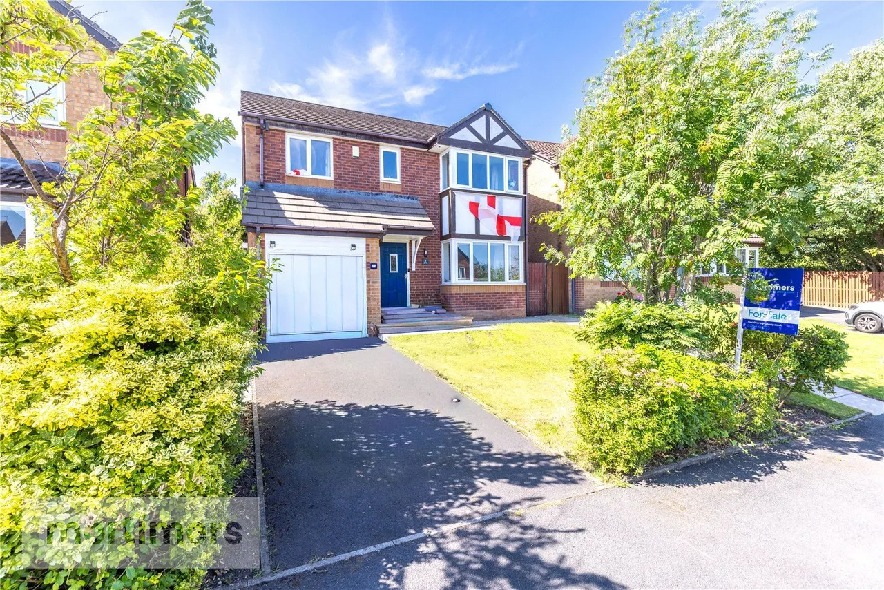 4 bed house for sale, Taylor Avenue, Blackburn, BB2