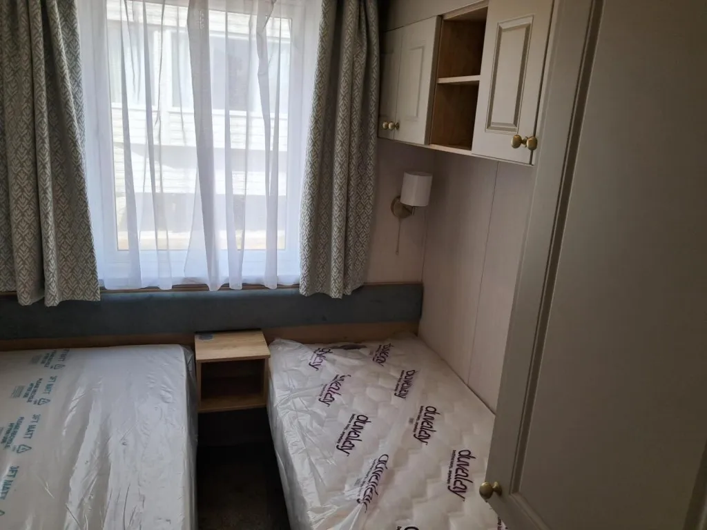 Low Rd, Harwich, CO12, photo 16
