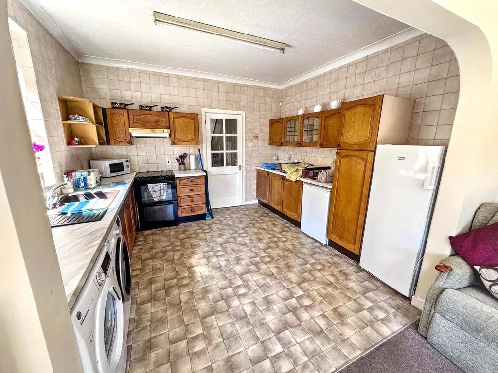 Abinger Road, Bournemouth BH7 6LX, photo 5