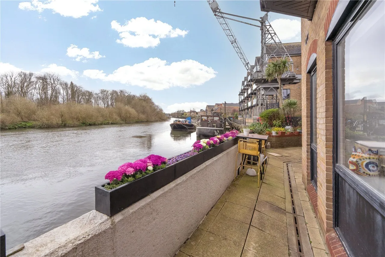 Bridge Wharf, Old Isleworth, TW7, photo 2
