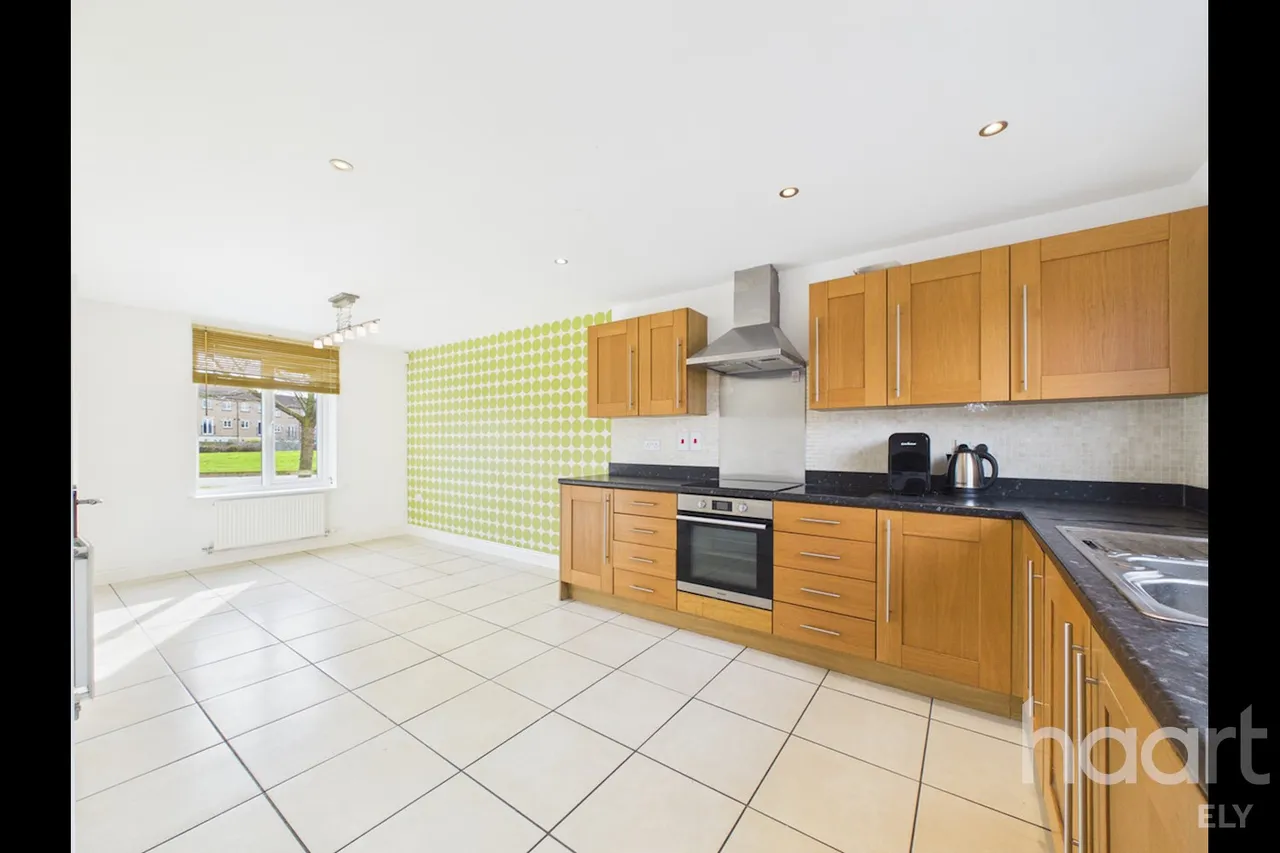 Carey Close, Ely, CB7, photo 5