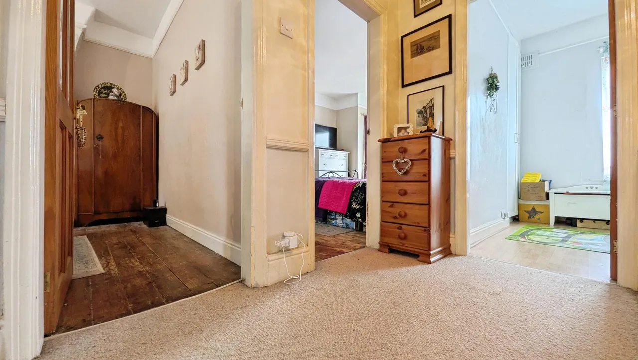 Moston Lane East, New Moston, M40, photo 17