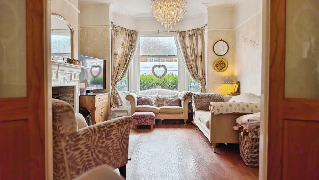 Moston Lane East, New Moston, M40, photo 6