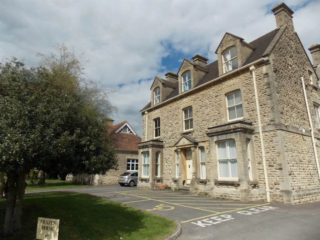 Victoria Road, Cirencester, photo 6