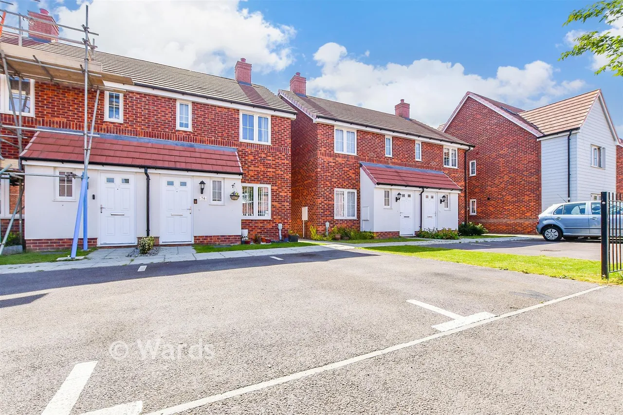 Dumbrell Drive, Paddock Wood, TN12, photo 12