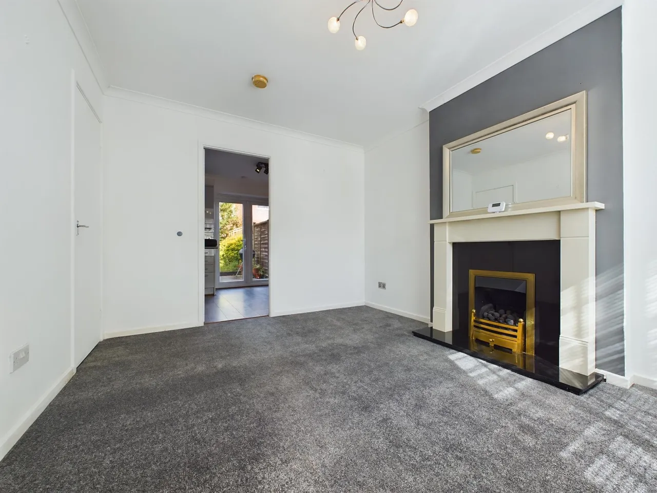 2 bed house to rent, Firestone Close, Leicester, LE3