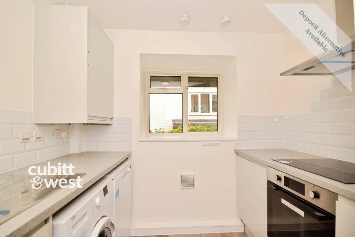 Aveling Close, Purley, CR8, photo 3