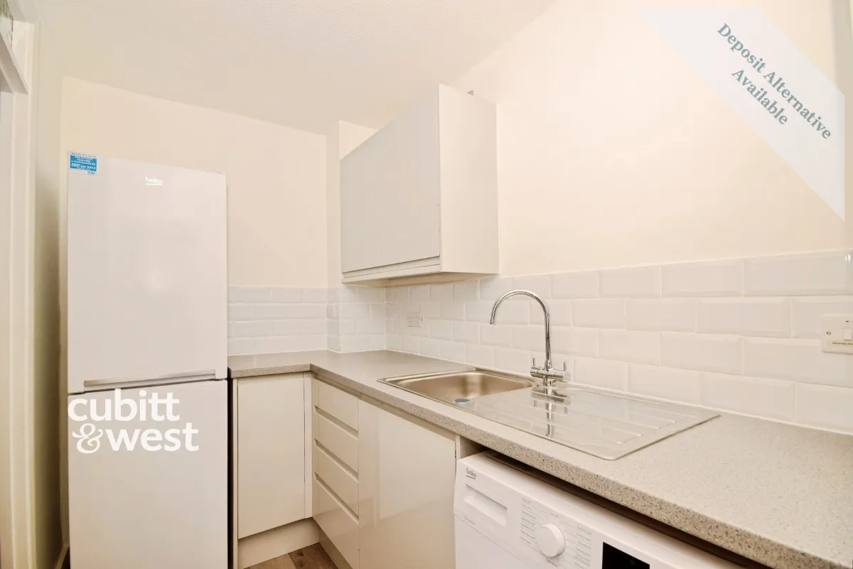 Aveling Close, Purley, CR8, photo 9