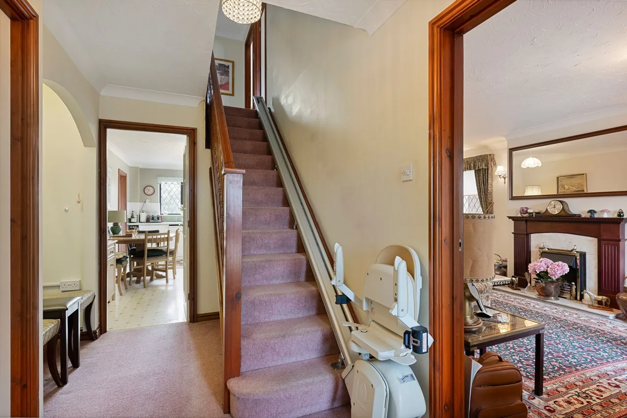 Family Home with Potential in Briston, photo 9