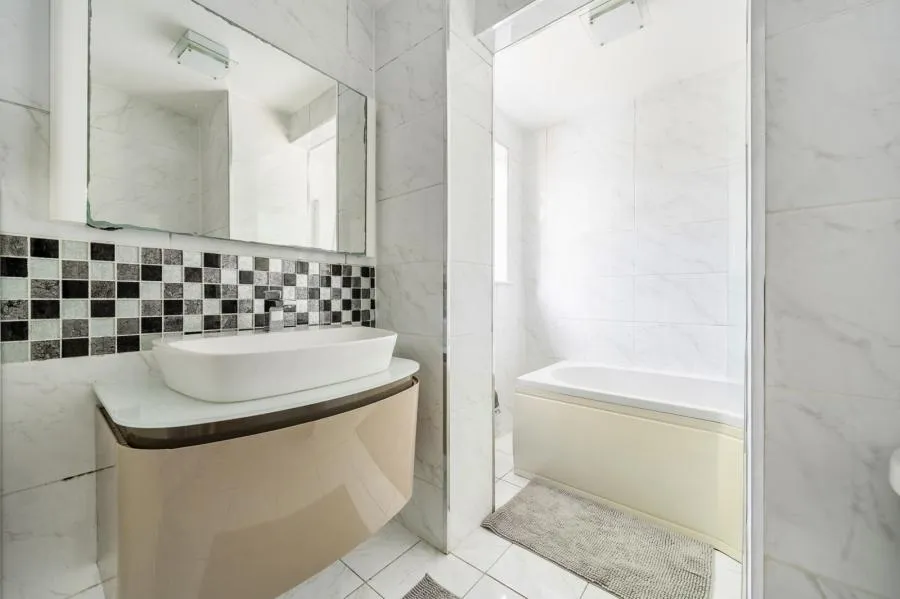 Verran Road, Camberley, GU15, photo 16