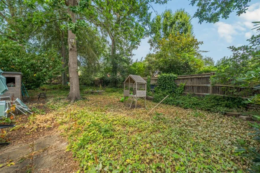 Verran Road, Camberley, GU15, photo 18