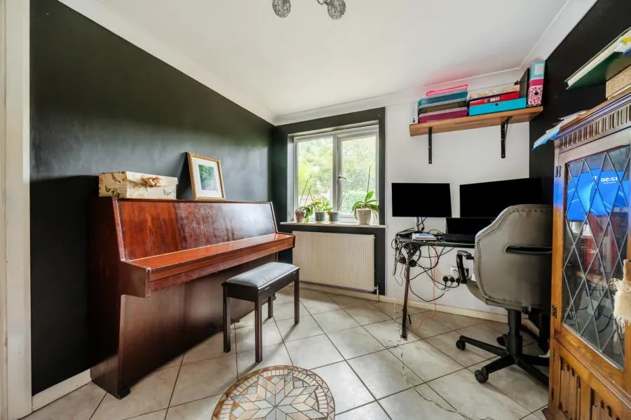 Verran Road, Camberley, GU15, photo 6