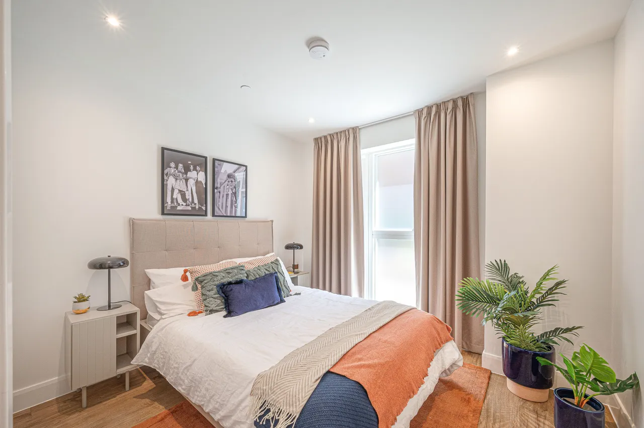 2 bed flat to rent — Flat 90 Astral House, UNCLE Colindale, London