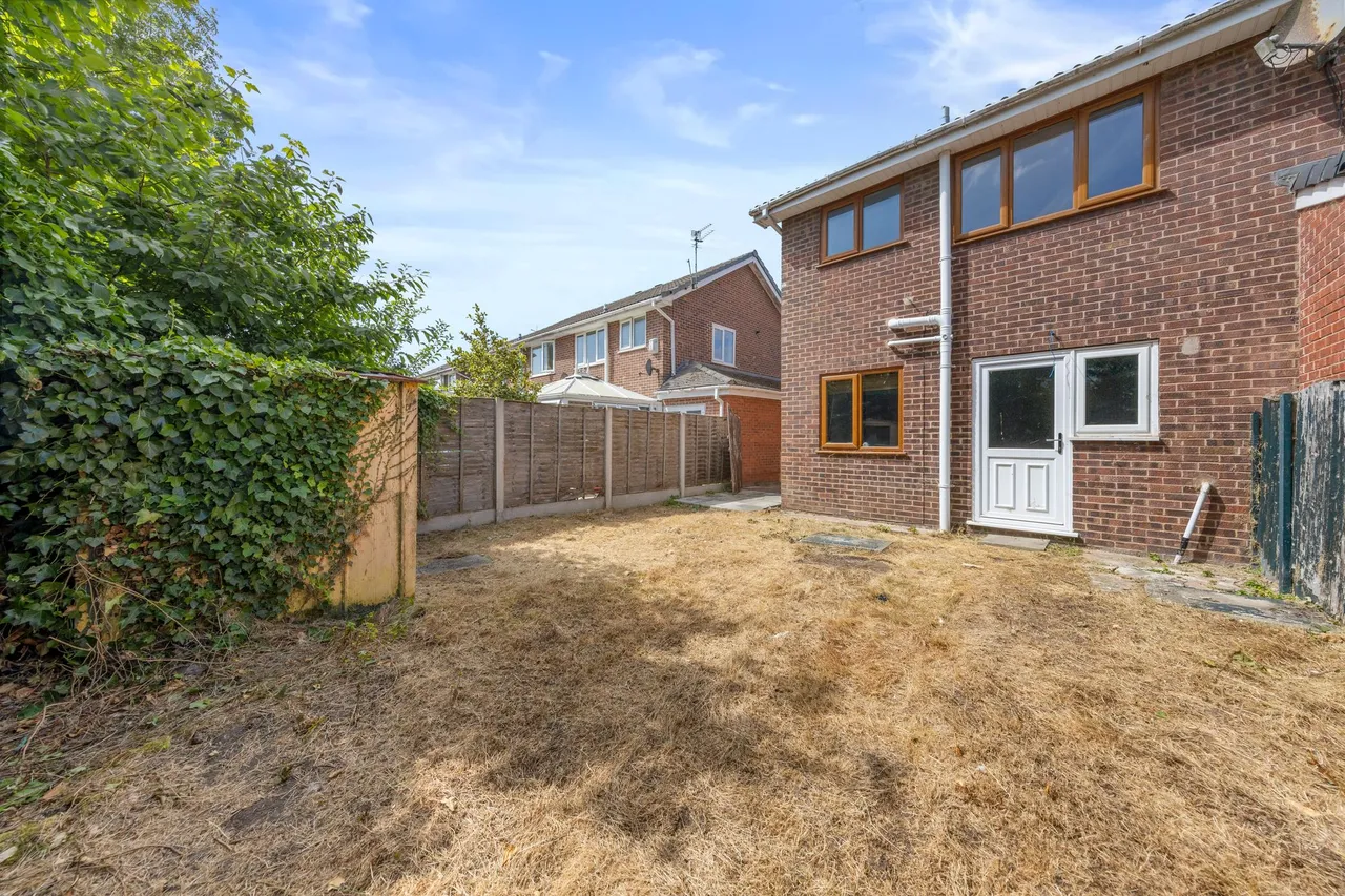 Winchester Avenue, Great Sankey, Warrington, WA5 1XU, photo 17