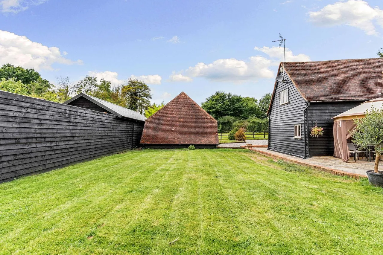 The Farm House, Crabbs Green Farm, SG9, photo 35