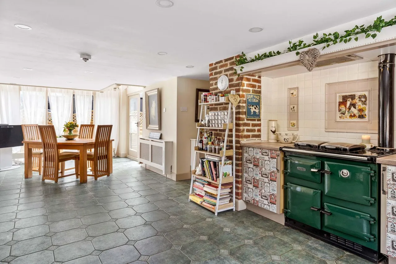 The Farm House, Crabbs Green Farm, SG9, photo 9
