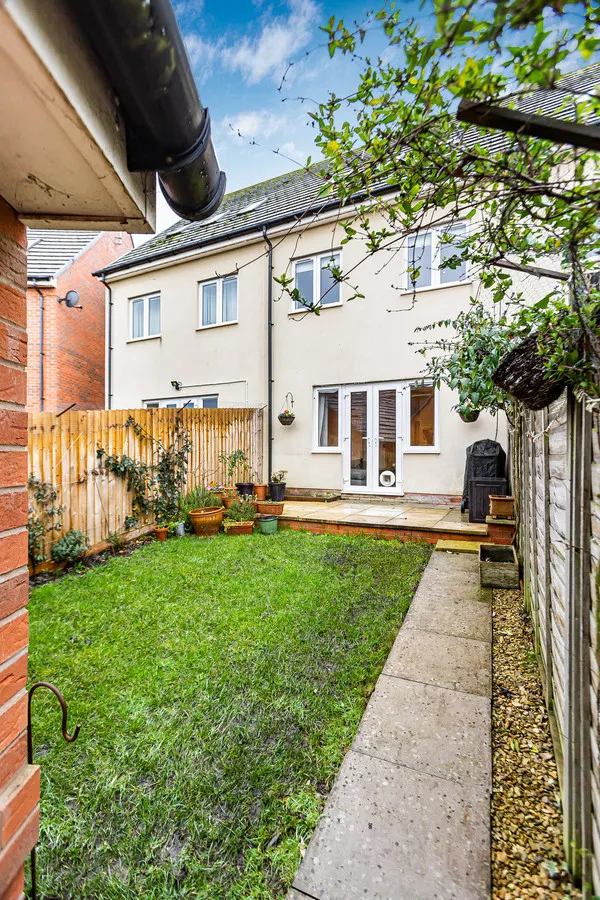Sir Frank Williams Avenue, Didcot, photo 7