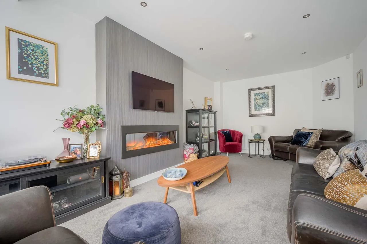 Millreagh Avenue, dundonald, BT16, photo 5