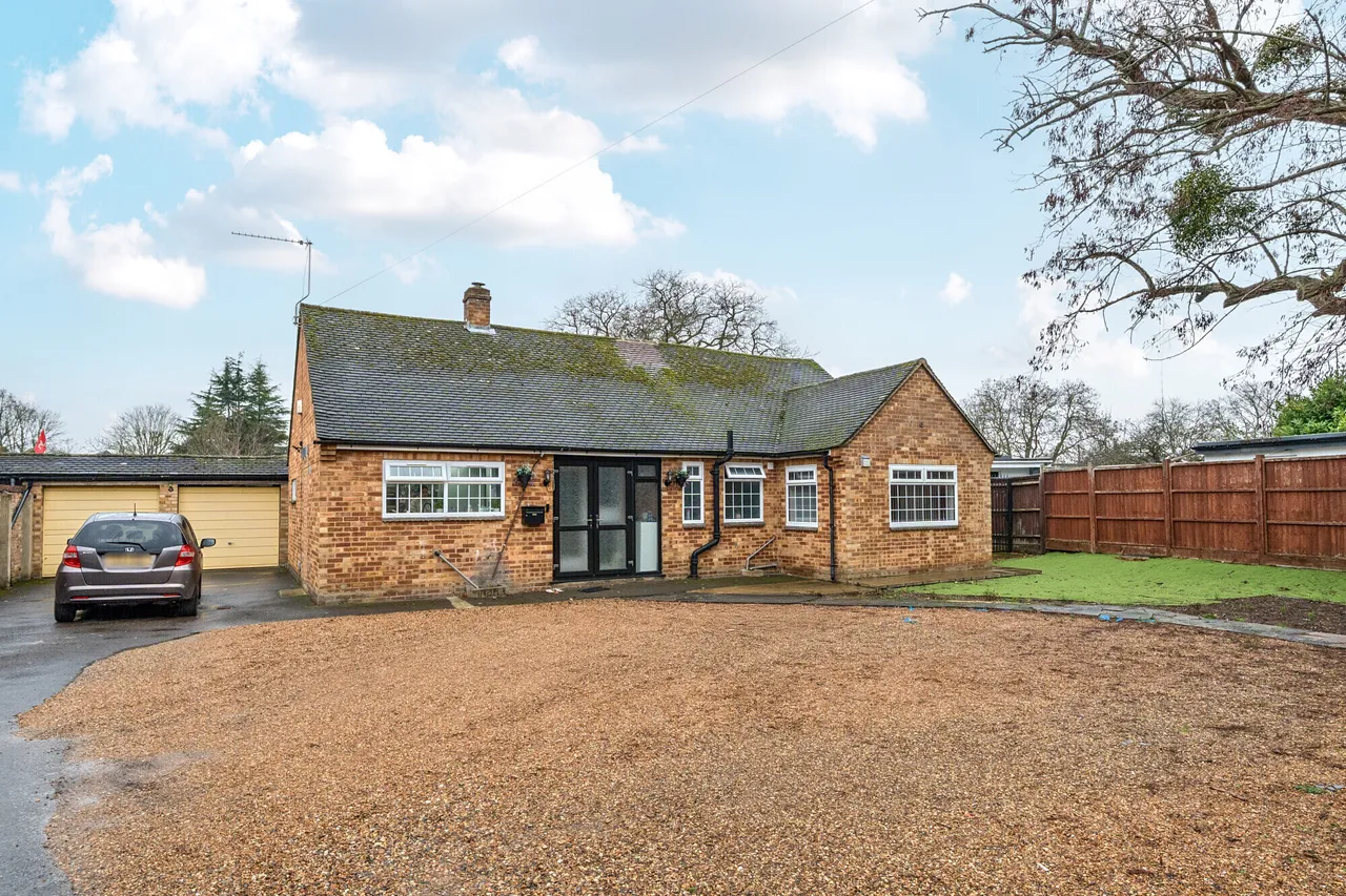 Park Avenue, Wraysbury, TW19, photo 12
