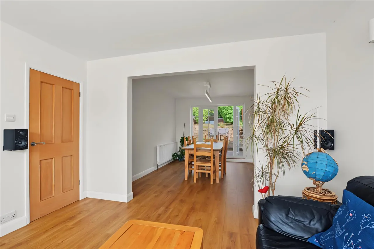 Seven Oaks Crescent, Bramcote, NG9, photo 6