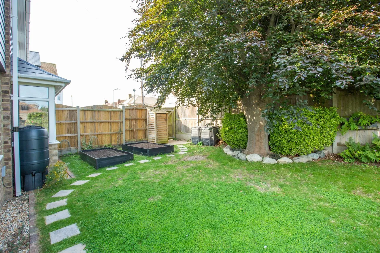 Ridgeway Cliff, Herne Bay, CT6, photo 26