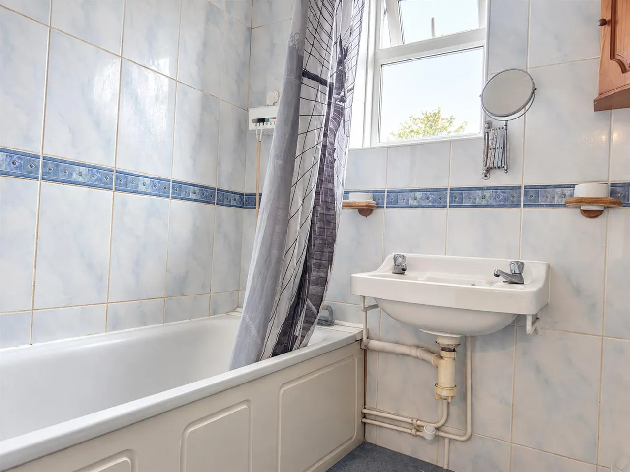 Weekes Drive, Cippenham, photo 12