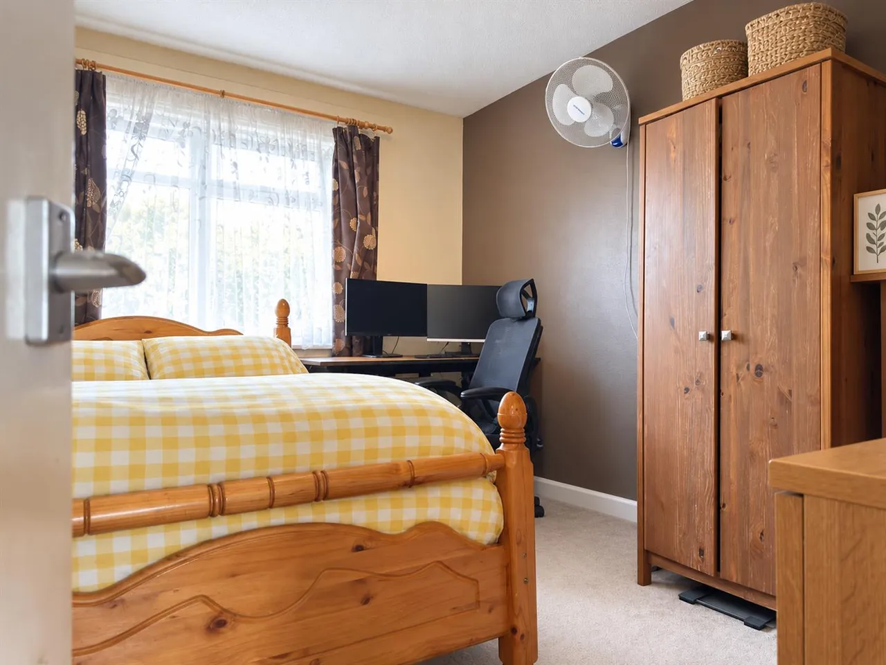 Weekes Drive, Cippenham, photo 8
