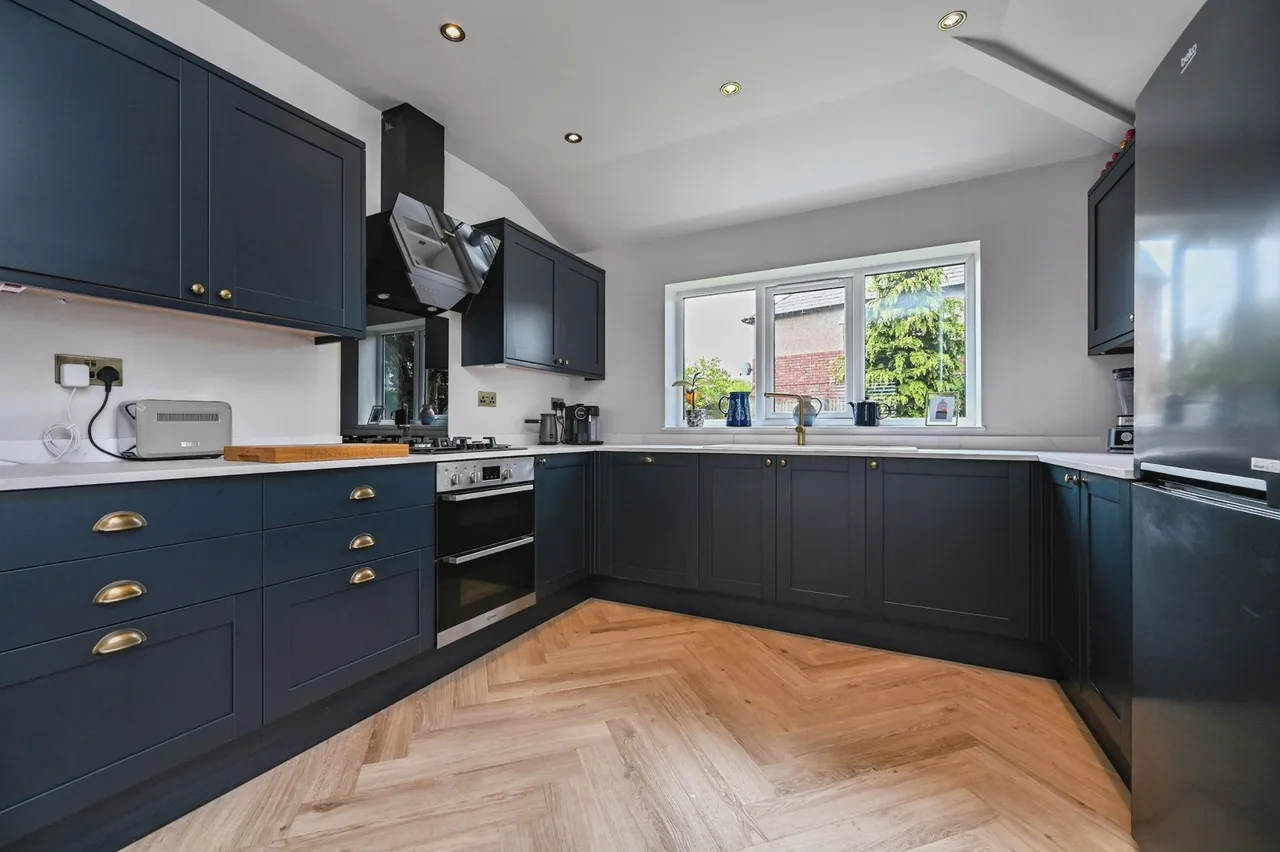 Heatherdale Road, Liverpool, L18, photo 11