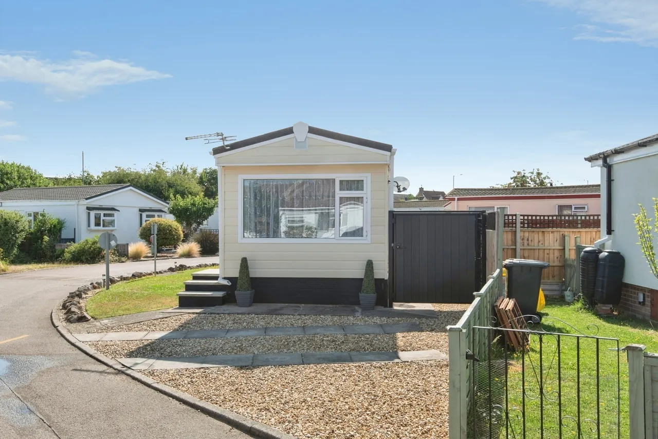 Three Star Park, Bedford Road, Lower Stondon, Henlow, SG16, photo 22