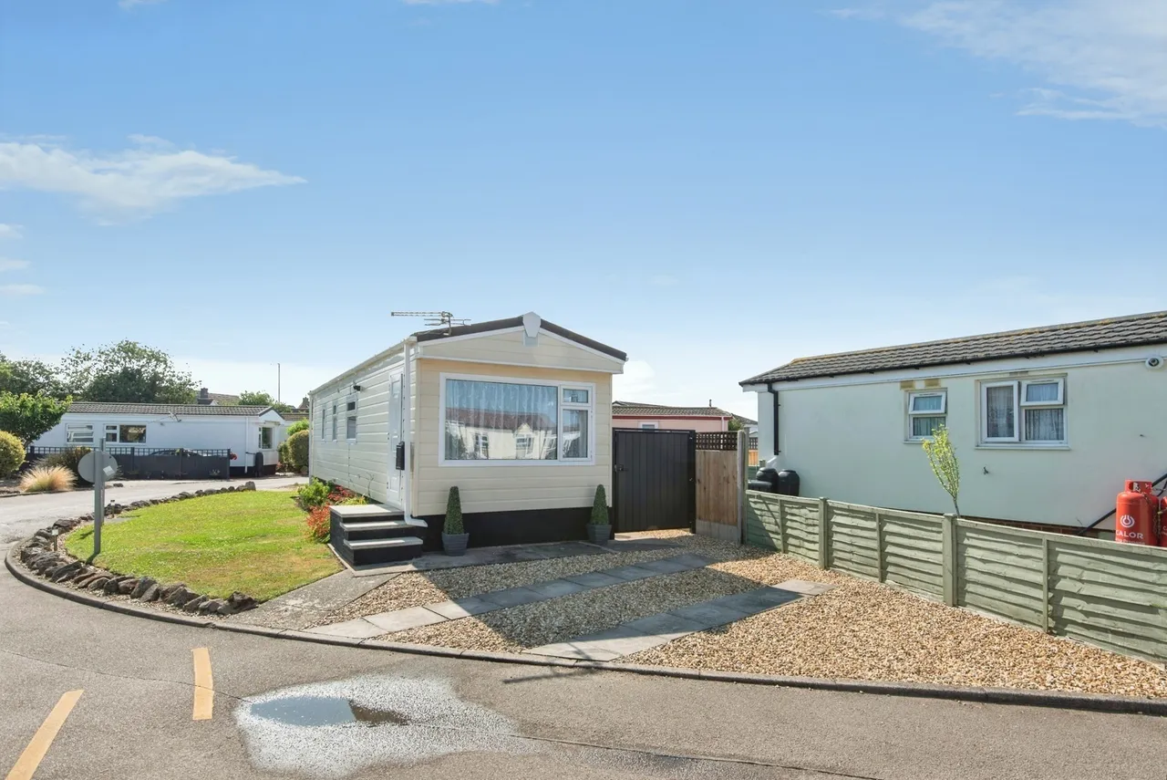Three Star Park, Bedford Road, Lower Stondon, Henlow, SG16, photo 23