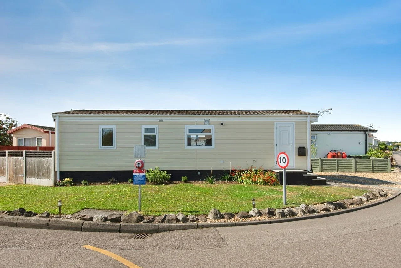Three Star Park, Bedford Road, Lower Stondon, Henlow, SG16, photo 21