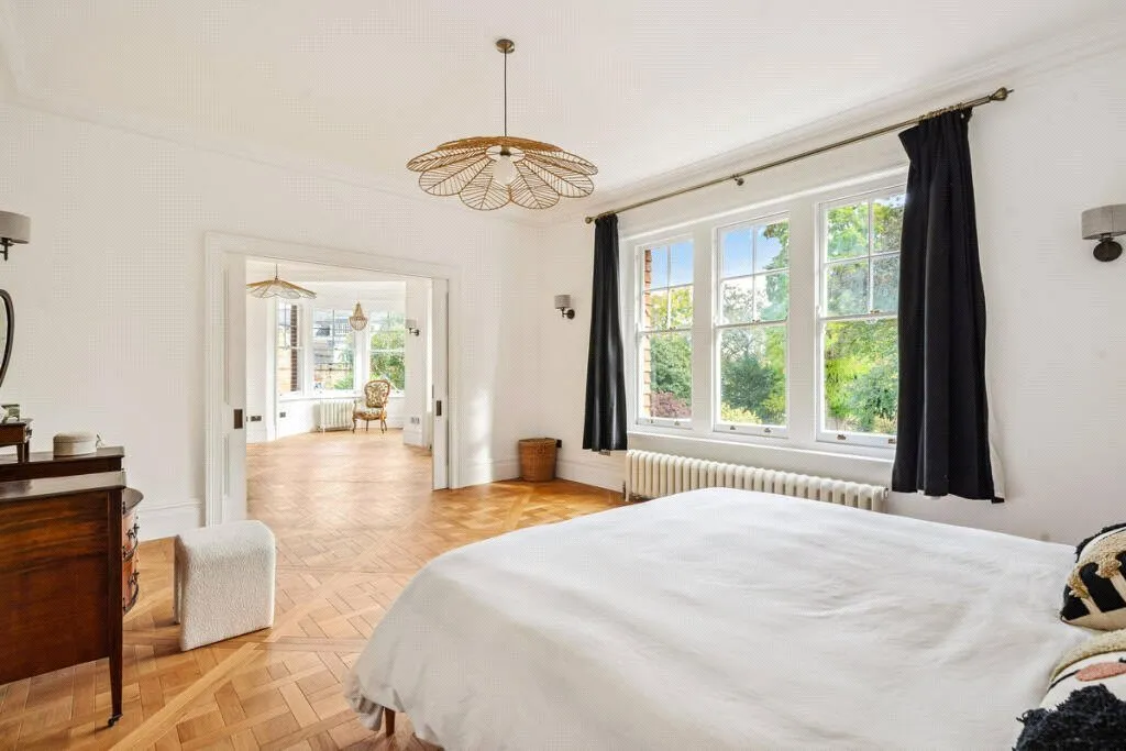 Bridge Road, East Molesey, KT8, photo 16