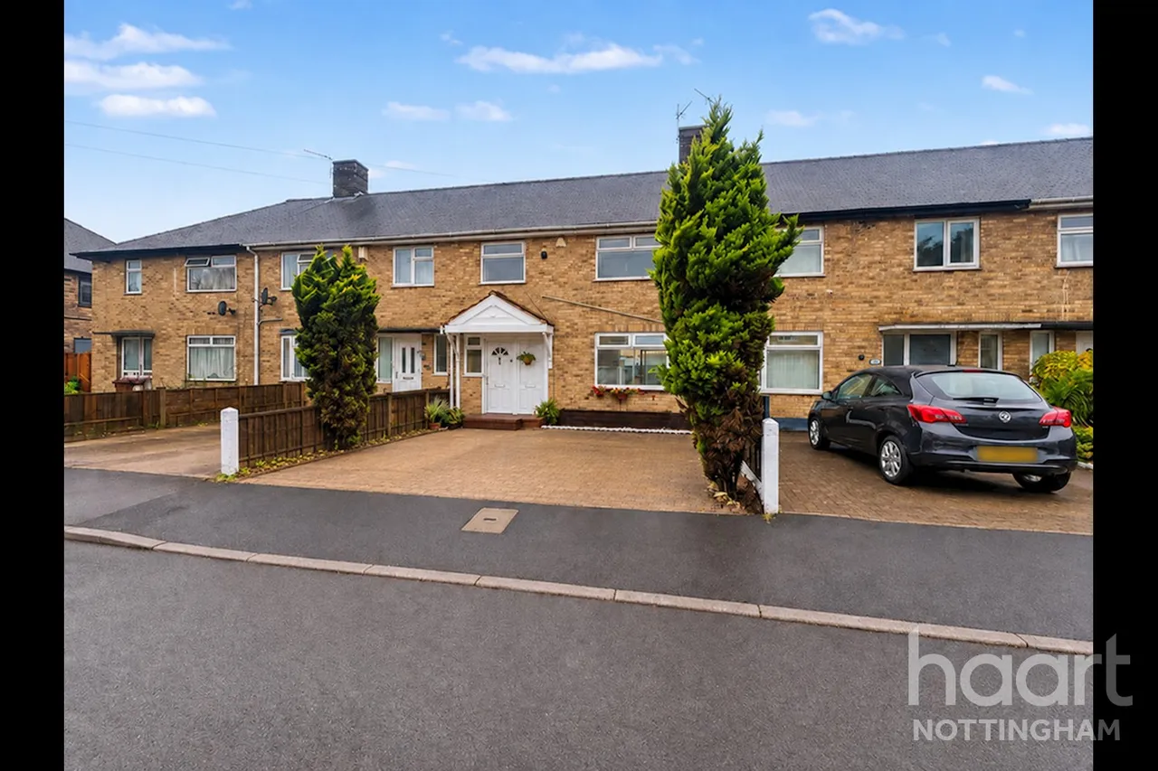3 bed house for sale, Scafell Way, Clifton, NG11